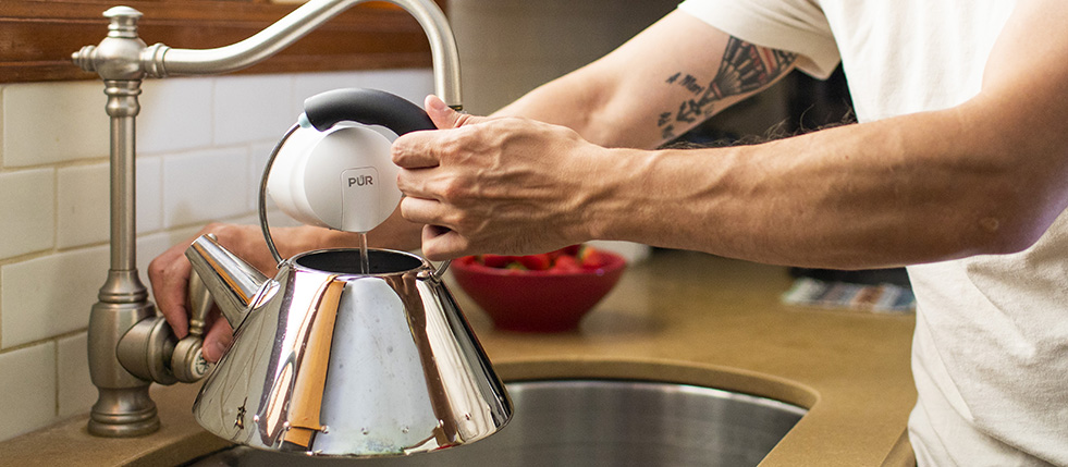 PFM244W_PUR_PLUS_Faucet_Mount_System_blog